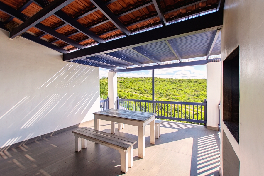 6 Bedroom Property for Sale in Mykonos Western Cape